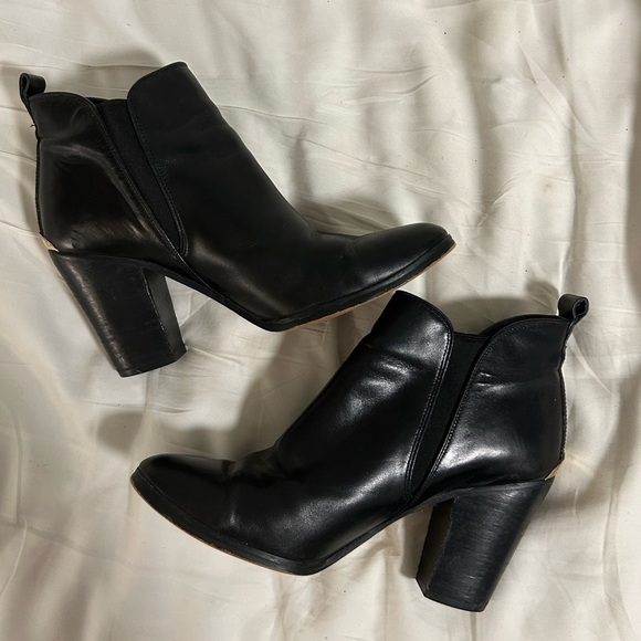 MICHAEL KORS BOOTIES - Picture 2 of 8